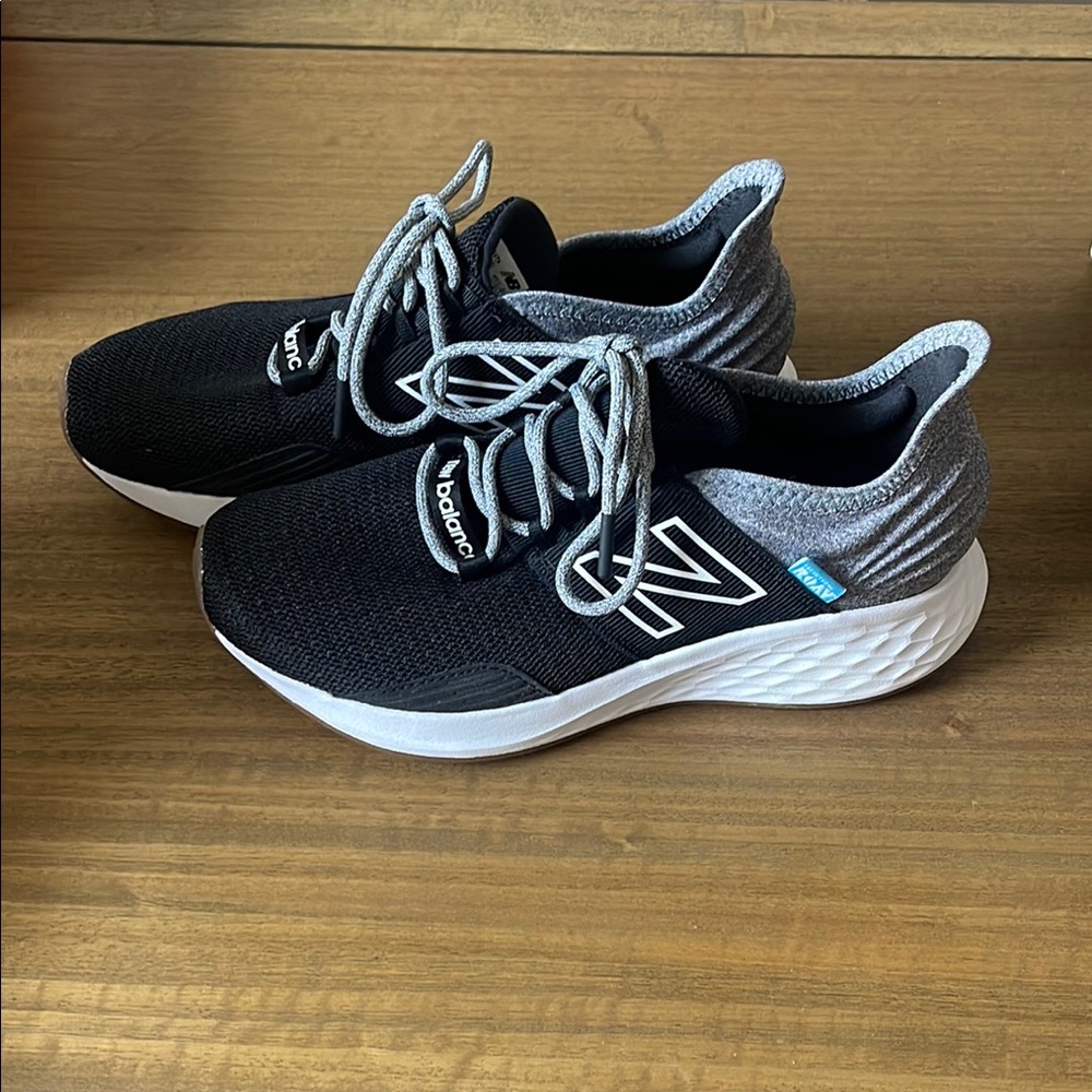 New Balance- Black and Gray Sneakers